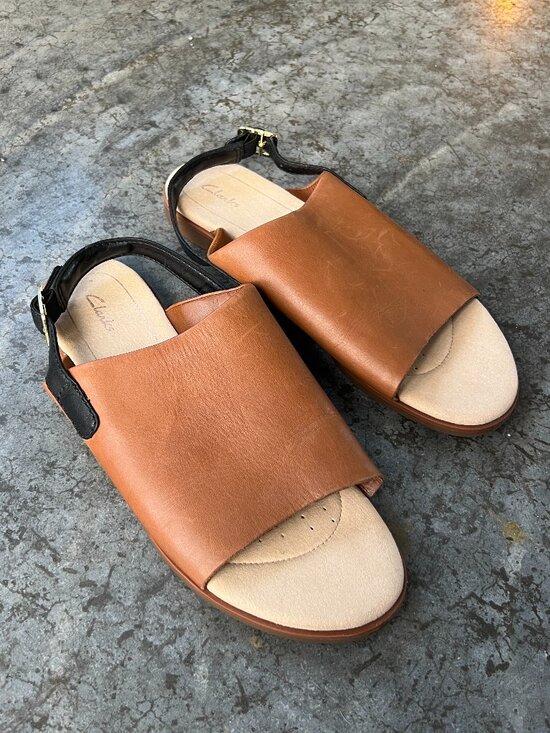 Clarks Shoes - Clarks Bay Jasmine Open Toe Slingback Tan Leather Sandals Women's 9